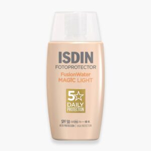 isdin fotoprotector fusion water color solaire teinte light spf50 50ml.jpg