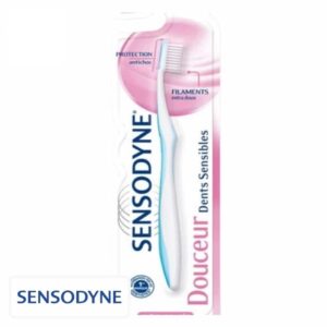 sensodyne brosse a dents douceur dents sensibles extra souple 1u.jpg